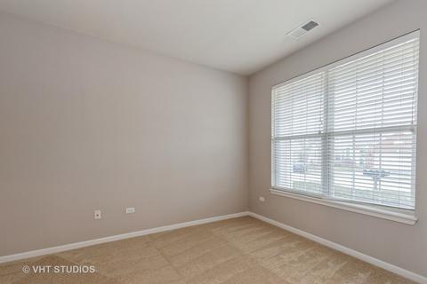 2775 Cascade Falls Cir, Elgin, IL 60124 photo 3