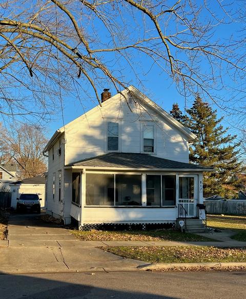 617 Monroe St, Aurora, IL 60505 photo 1