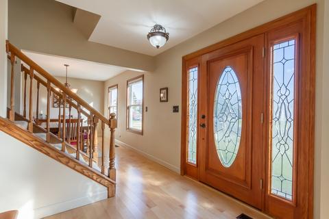 1168 S Appletree Ln, Bartlett, IL 60103 photo 3