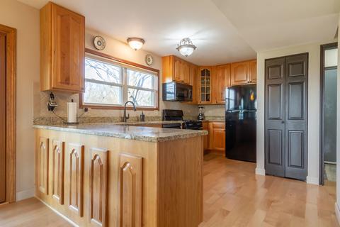 1168 S Appletree Ln, Bartlett, IL 60103 photo 11