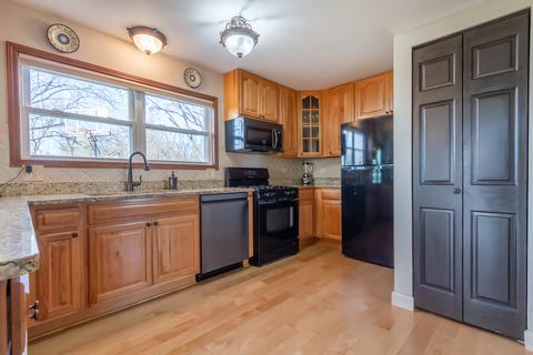 1168 S Appletree Ln, Bartlett, IL 60103 photo 10