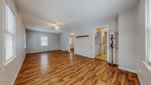 900 Carr St, Elgin, IL 60123 photo 2