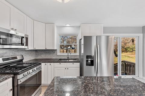 15838 Trumbull Ave, Markham, IL 60428 photo 3