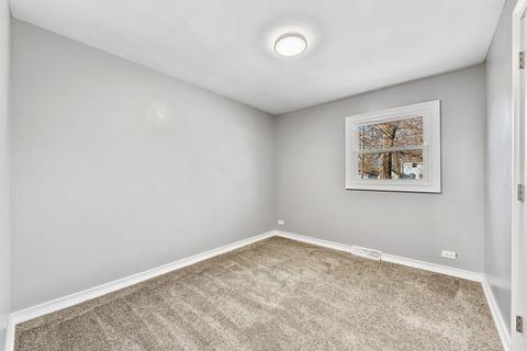 15838 Trumbull Ave, Markham, IL 60428 photo 10
