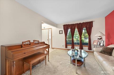 816 Edgewater Dr, Minooka, IL 60447 photo 8