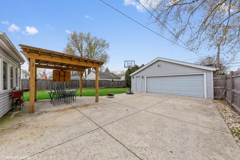 970 E Forest Ave, Des Plaines, IL 60018 photo 13