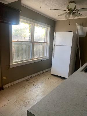 325 Ball St, Elgin, IL 60123 photo 6