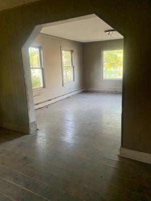 325 Ball St, Elgin, IL 60123 photo 8