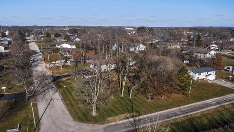 143 S Maple Ave, Byron, IL 61010 photo 2
