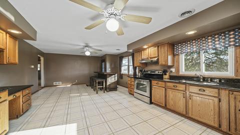 143 S Maple Ave, Byron, IL 61010 photo 20