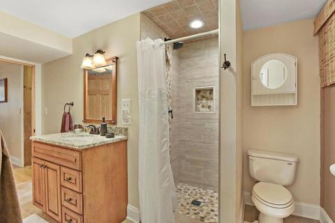 127 Valley Dr, Oakwood Hills, IL 60013 photo 16