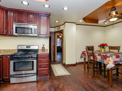 7654 S Champlain Ave, Chicago, IL 60619 photo 4