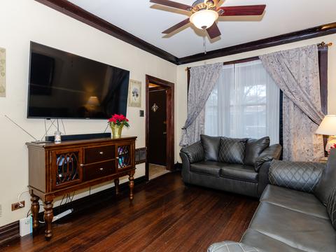 7654 S Champlain Ave, Chicago, IL 60619 photo 8