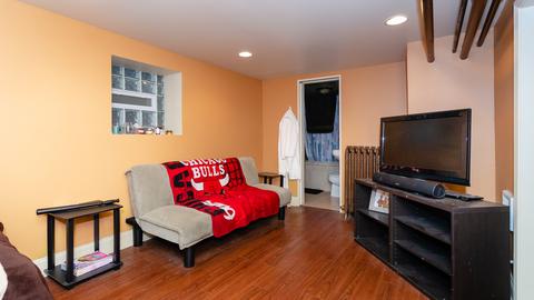 7654 S Champlain Ave, Chicago, IL 60619 photo 11