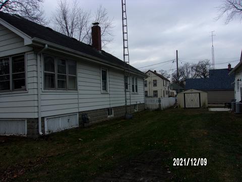 795 N 10th Ave, Kankakee, IL 60901 photo 2