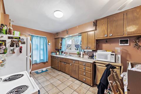 733 N Kennedy Dr, Kankakee, IL 60901 photo 5