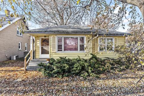 733 N Kennedy Dr, Kankakee, IL 60901 photo 1