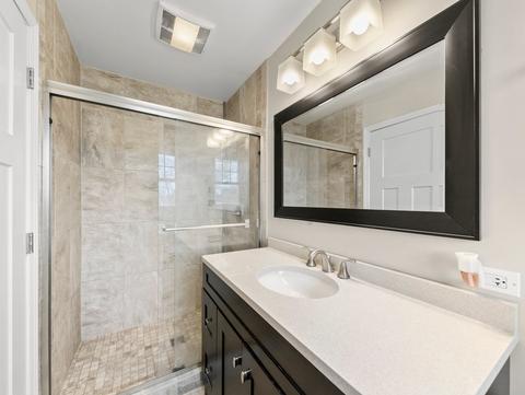 26 W368 Blackhawk Dr, Wheaton, IL 60189 photo 17