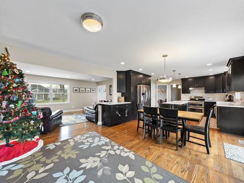26 W368 Blackhawk Dr, Wheaton, IL 60189 photo 12