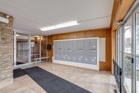 100 Deborah Ln #B10, Wheeling, IL 60090 photo 3