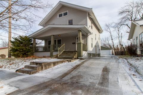 1015 Elder St, Bloomington, IL 61701 photo 4