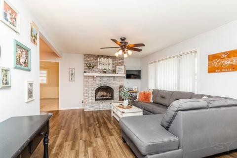 515 E Prairie St, Plano, IL 60545 photo 3