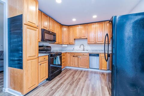 515 E Prairie St, Plano, IL 60545 photo 8