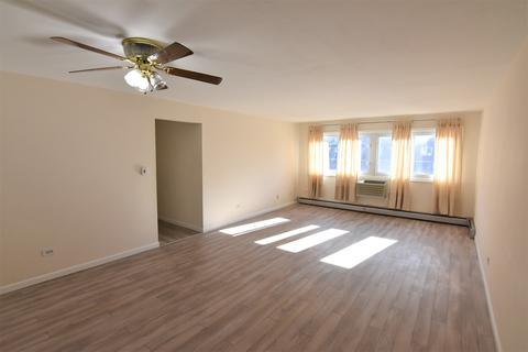 677 S River Rd #3B, Des Plaines, IL 60016 photo 7
