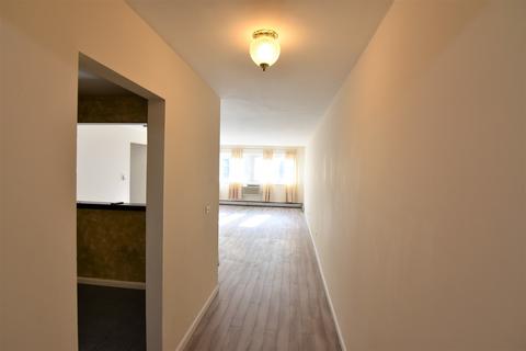 677 S River Rd #3B, Des Plaines, IL 60016 photo 6
