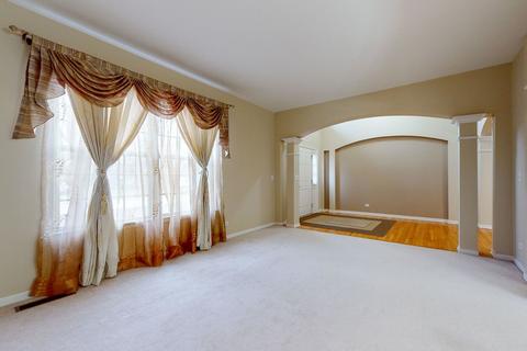 5724 Red Oak Dr, Hoffman Estates, IL 60192 photo 15