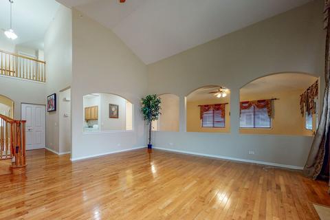 5724 Red Oak Dr, Hoffman Estates, IL 60192 photo 6