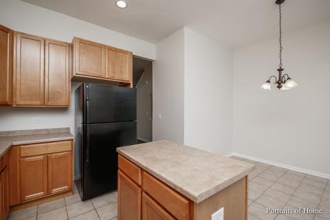 160 Dawson Dr, Elgin, IL 60120 photo 7