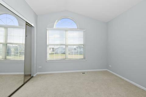 1010 Eagle Point Dr, Matteson, IL 60443 photo 17