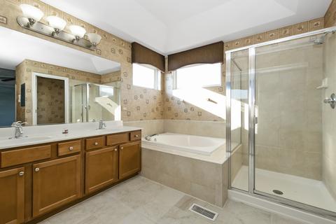 1010 Eagle Point Dr, Matteson, IL 60443 photo 16