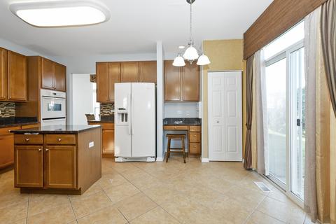 1010 Eagle Point Dr, Matteson, IL 60443 photo 10