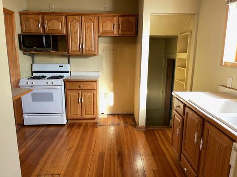 208 E 10th St, Sterling, IL 61081 photo 5