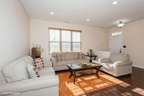 437 Azalea St, Elgin, IL 60124 photo 5