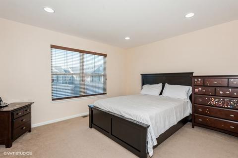 437 Azalea St, Elgin, IL 60124 photo 10