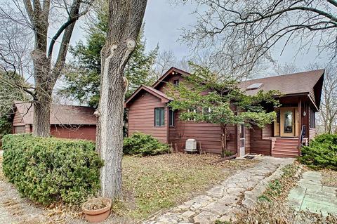 2 Circle Dr, Algonquin, IL 60102 photo 3