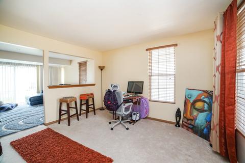 910 Symphony Dr, Aurora, IL 60504 photo 9