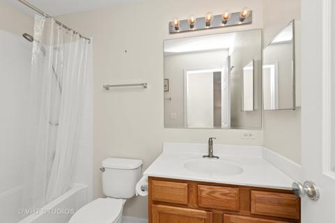 614 Legend Ln, Mchenry, IL 60050 photo 13