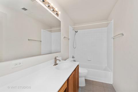 614 Legend Ln, Mchenry, IL 60050 photo 10