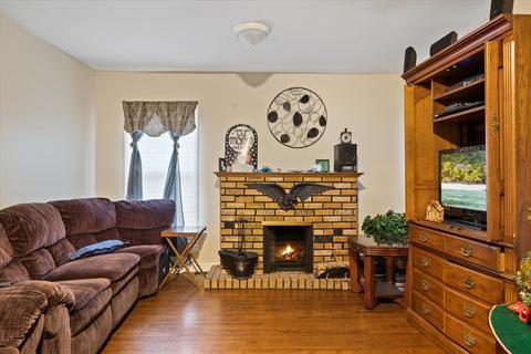 331 Grant Pl, Aurora, IL 60505 photo 3
