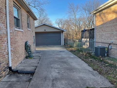 352 Streamside Dr, Harvey, IL 60426 photo 41