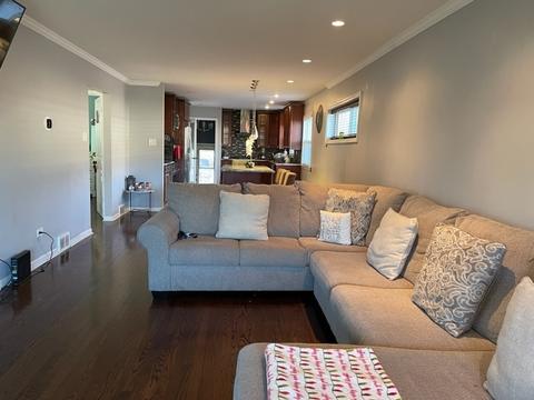 352 Streamside Dr, Harvey, IL 60426 photo 4