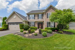 865 Red Clover Dr, Aurora, IL 60504 photo 1
