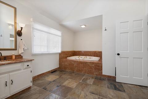 675 E Gartner Rd, Naperville, IL 60540 photo 24