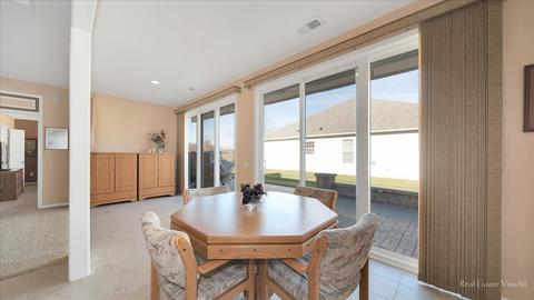 2162 Sandpiper Way, Elgin, IL 60124 photo 13