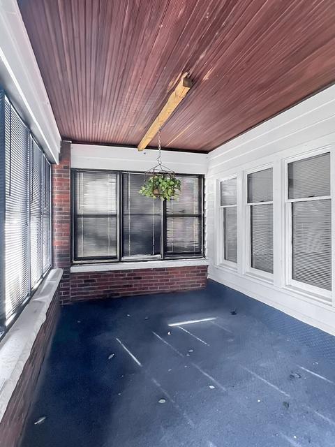 524 S State Ave, Freeport, IL 61032 photo 5