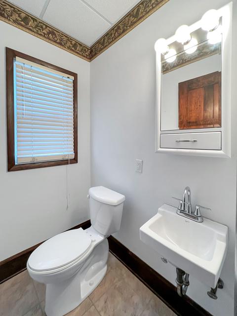 524 S State Ave, Freeport, IL 61032 photo 6
